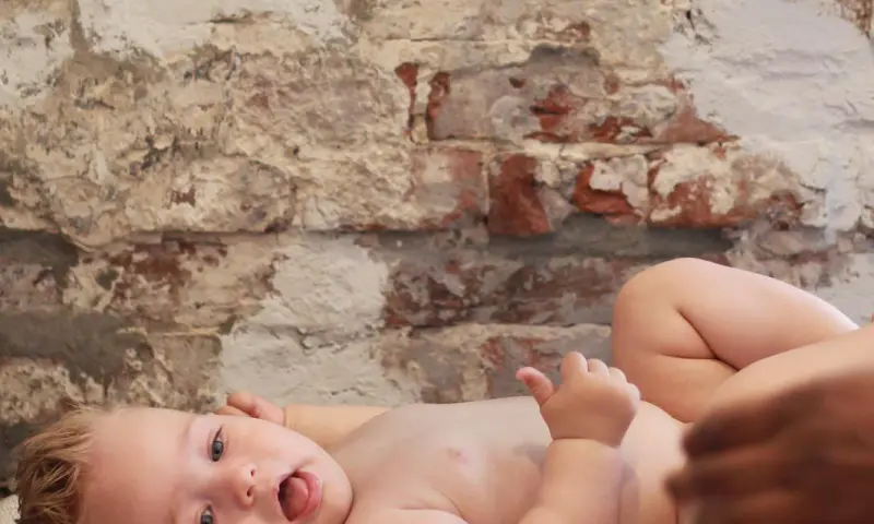 Babymassage baby spa