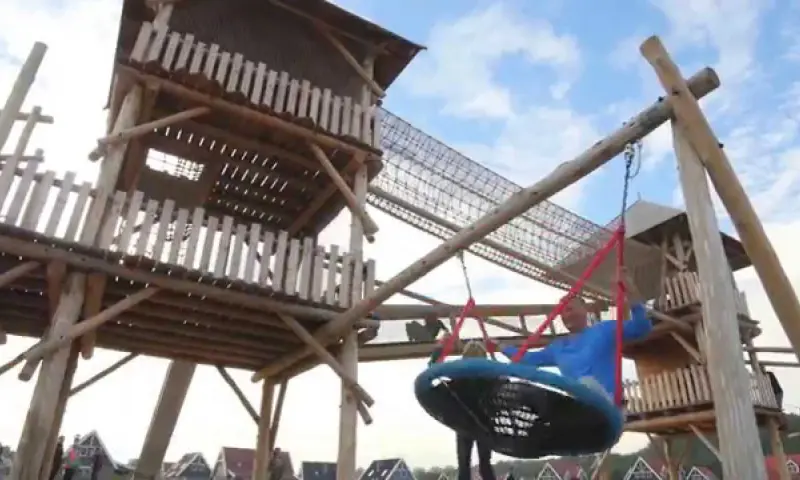 Speeltuin bij het park