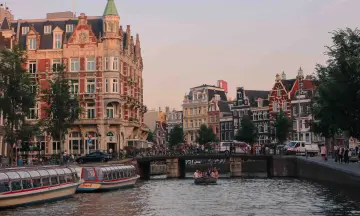 Ontdek Amsterdam met avondrondvaart