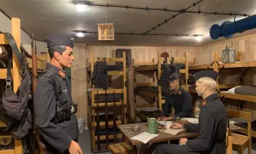 Kleine rondleiding in Biberbunker Oostvoorne