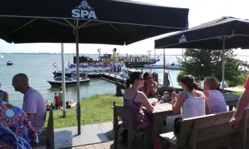 Zeilend voor Pampus