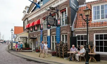 Volendam: dracht en haven