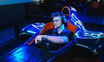 VR& Full Motion SimRacing