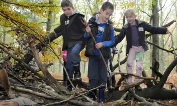 OERRR nesten bouwen in het Slotbos