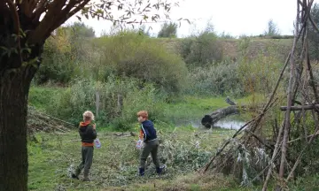 OERRR Hutten bouwen op Tiengemeten