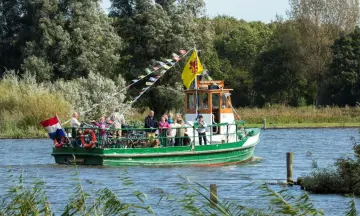 Mee met de veerpont Midden-Delfland