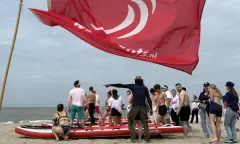 Mega sups Wave