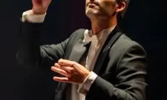 Dirigent Bram Soentjens