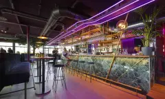 Moderne Bar