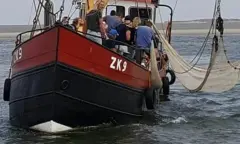Varen, sleepnetvissen en zeehonden spotten vanaf Schiermonnikoog met de ZK9