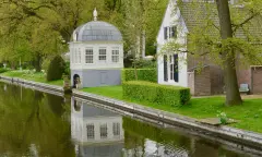 Huizen langs de Vecht