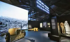 Tank in het museum