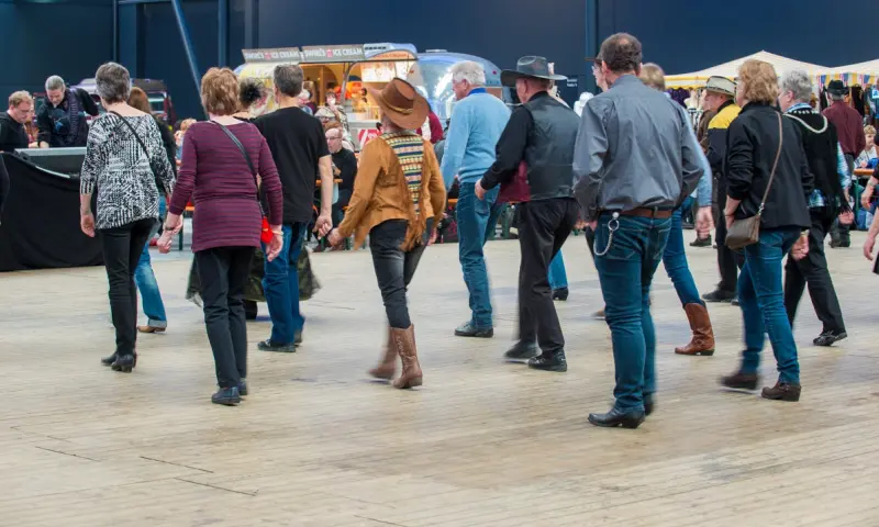 Wilde Westen Line Dancing Cowboys