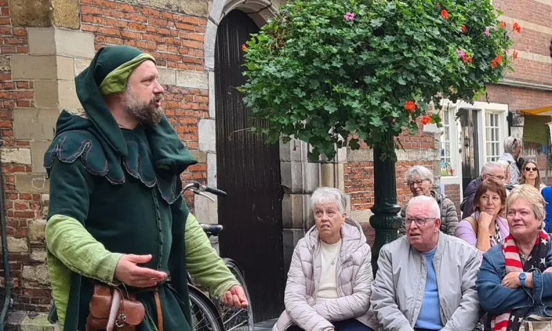 De Sprookspreker vertelt
