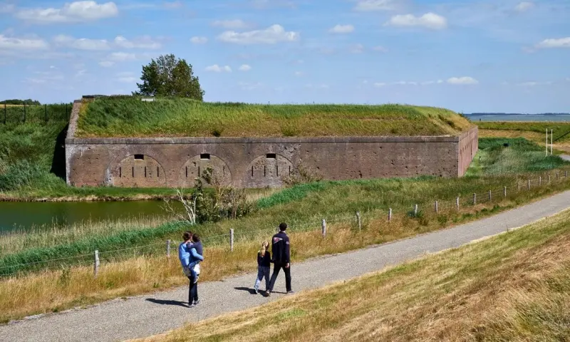 Landschap, natuur en cultuurwandeling rond Fort Ellewoutsdijk