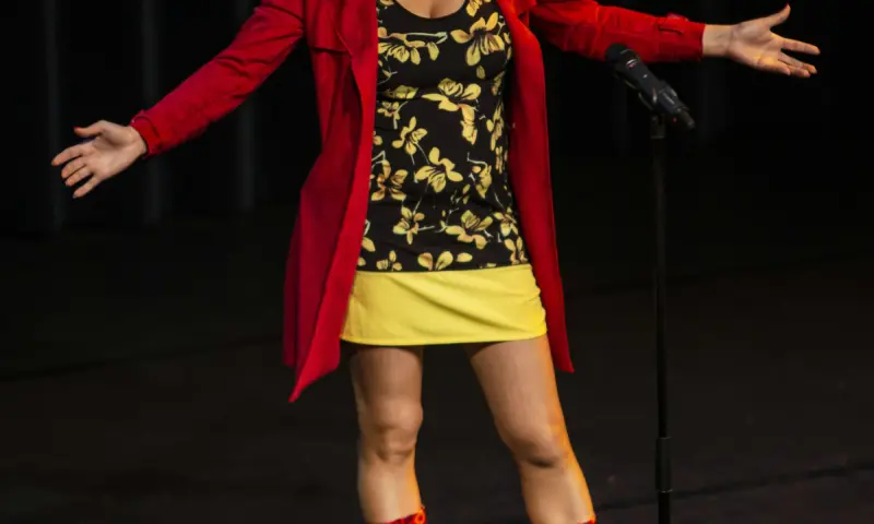 Patricia Goduto zittend