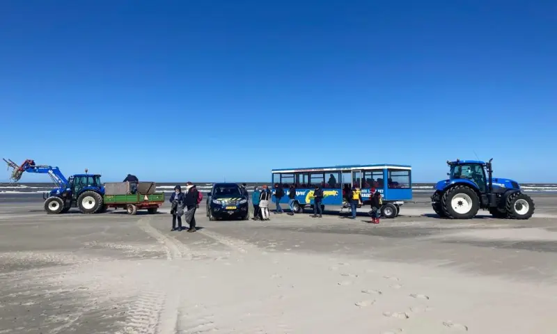 Strandschoonmaakactie op Schiermonnikoog