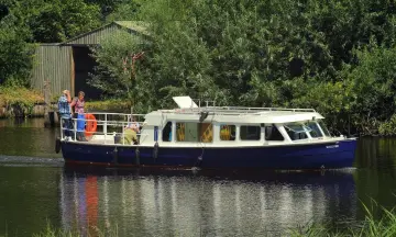 Vaar mee naar Vogeleiland in het Zwarte Meer